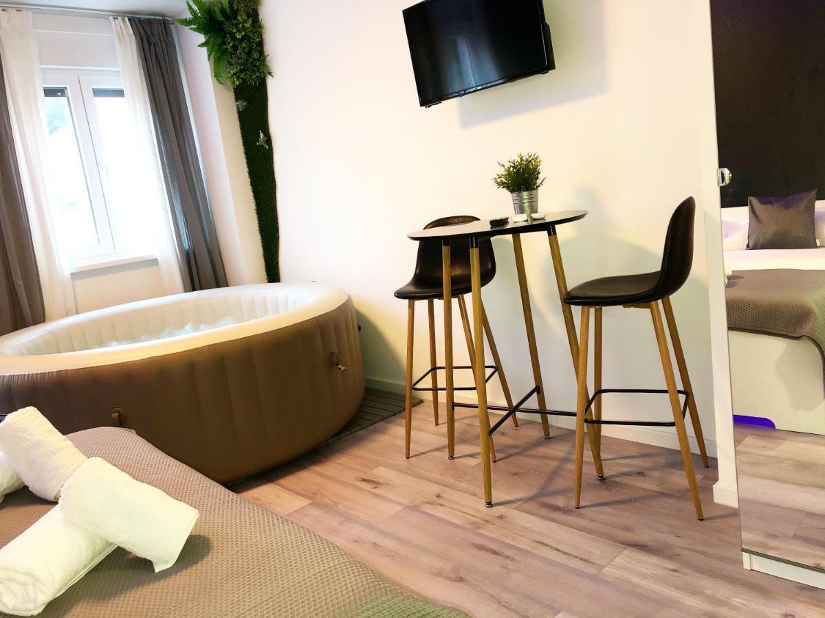 Apartment Zagreb Jacuzzi Exterior photo