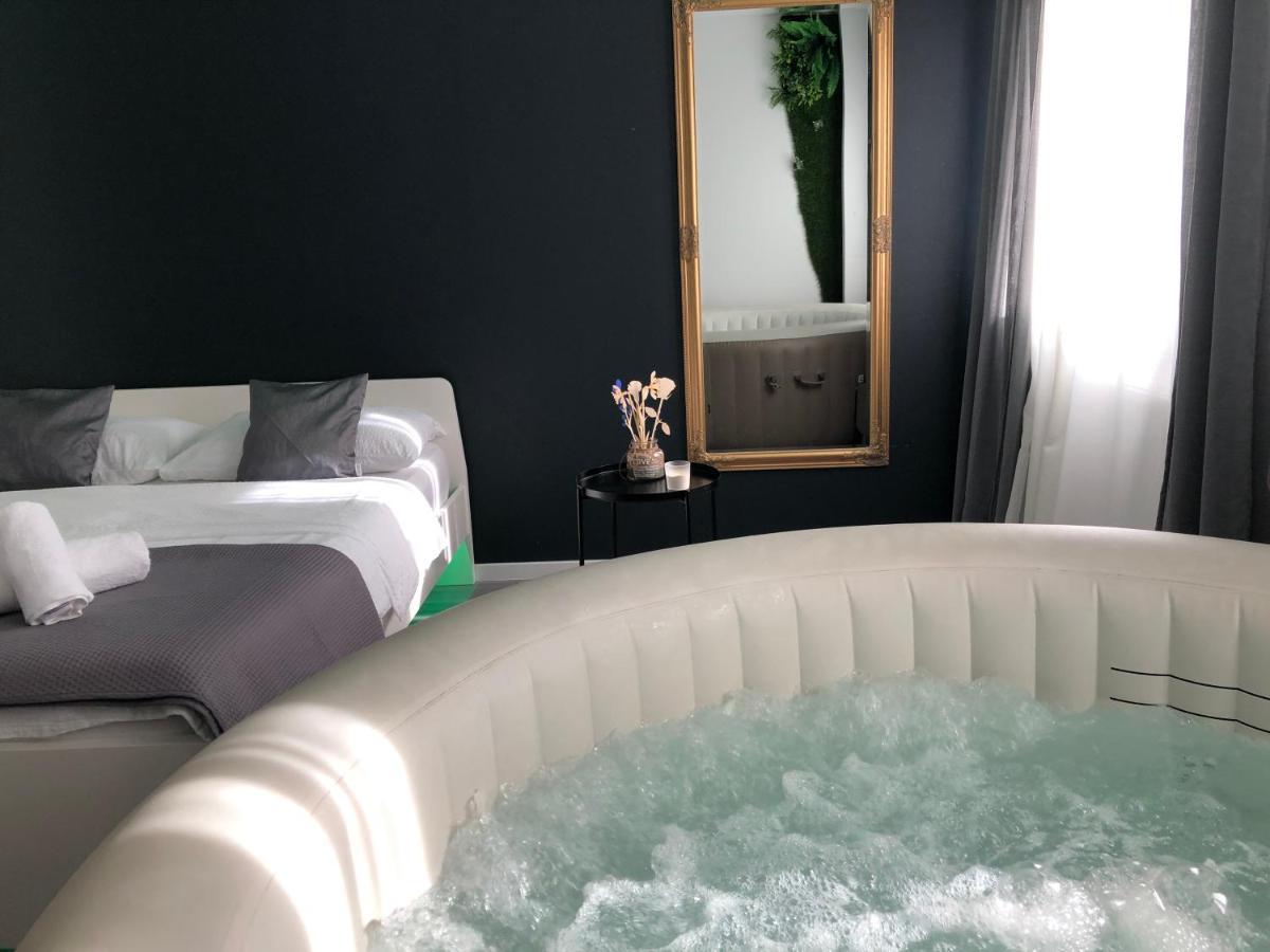 Apartment Zagreb Jacuzzi Exterior photo